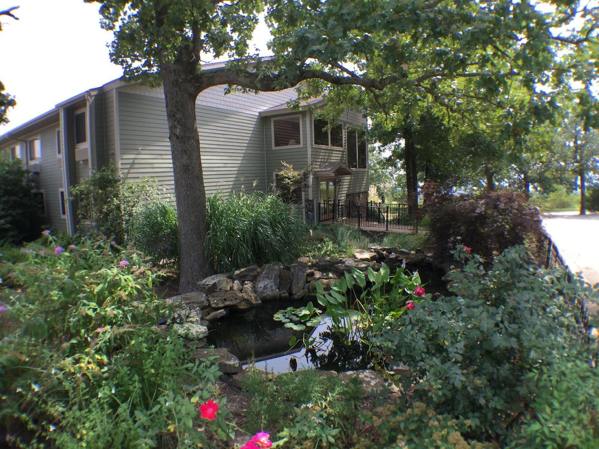 Whitney Mountain Lodge Lost Bridge Village ภายนอก รูปภาพ